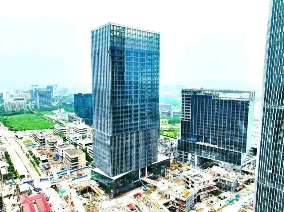 鑫科申請建筑幕墻平面形變檢測設備專利提高幕墻平面形變檢測效率