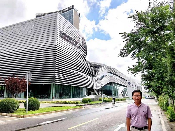 九游app：建筑幕墻設計師：為建筑打造靚麗的“名片”(圖1)