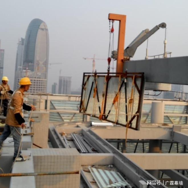 九游體育：幕墻翻新≠停業裝修！廣霖幕墻施工定制解決方案租戶零投訴秘籍