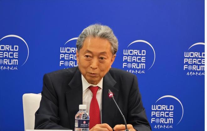 九游官網入口：日本唯一下跪贖罪的首相20年只做一件事只為向中國道歉！(圖7)