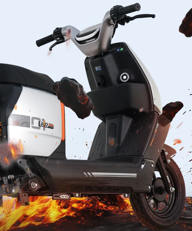 九游體育：金屬車身、小包造型！小刀發(fā)布新國(guó)標(biāo)電動(dòng)車還要什么九號(hào)、小牛(圖4)