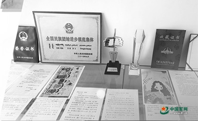 九游app：中國軍校丨學(xué)雷鋒軍校學(xué)員在行動(dòng)(圖1)